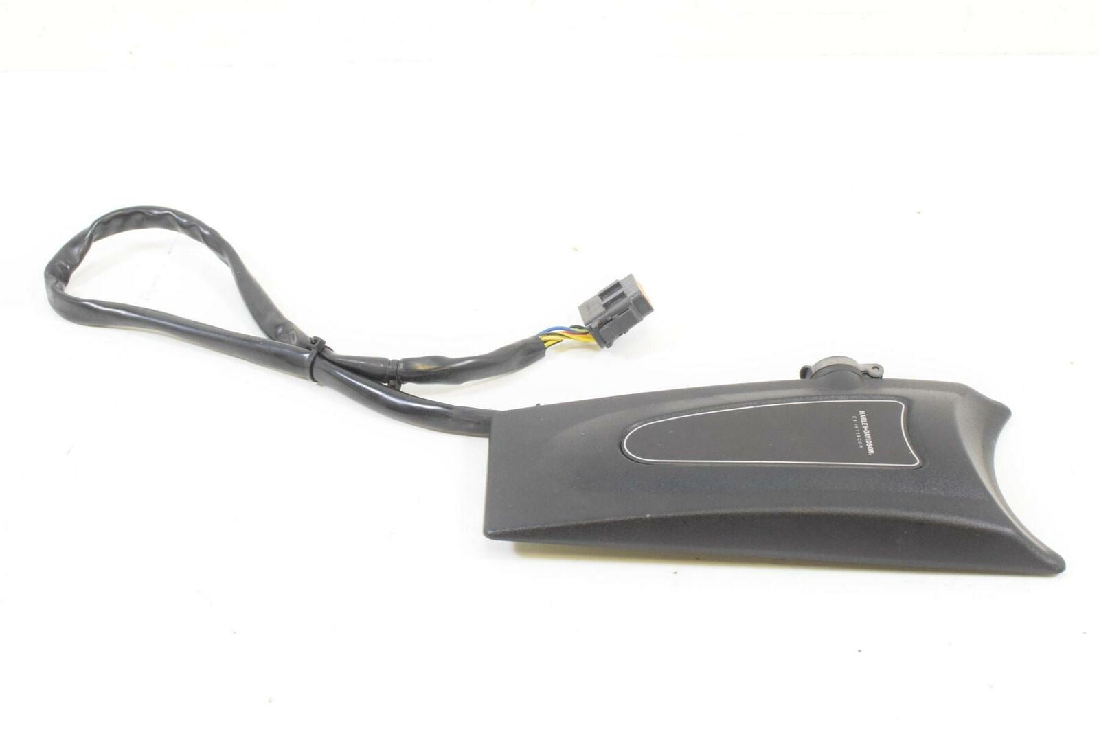 2005 Harley Touring FLHTCUI Electra Glide CB Radio Intercom Plug Port 77136-03 {{ shop.shopifyCountryName }} - Mototech271
