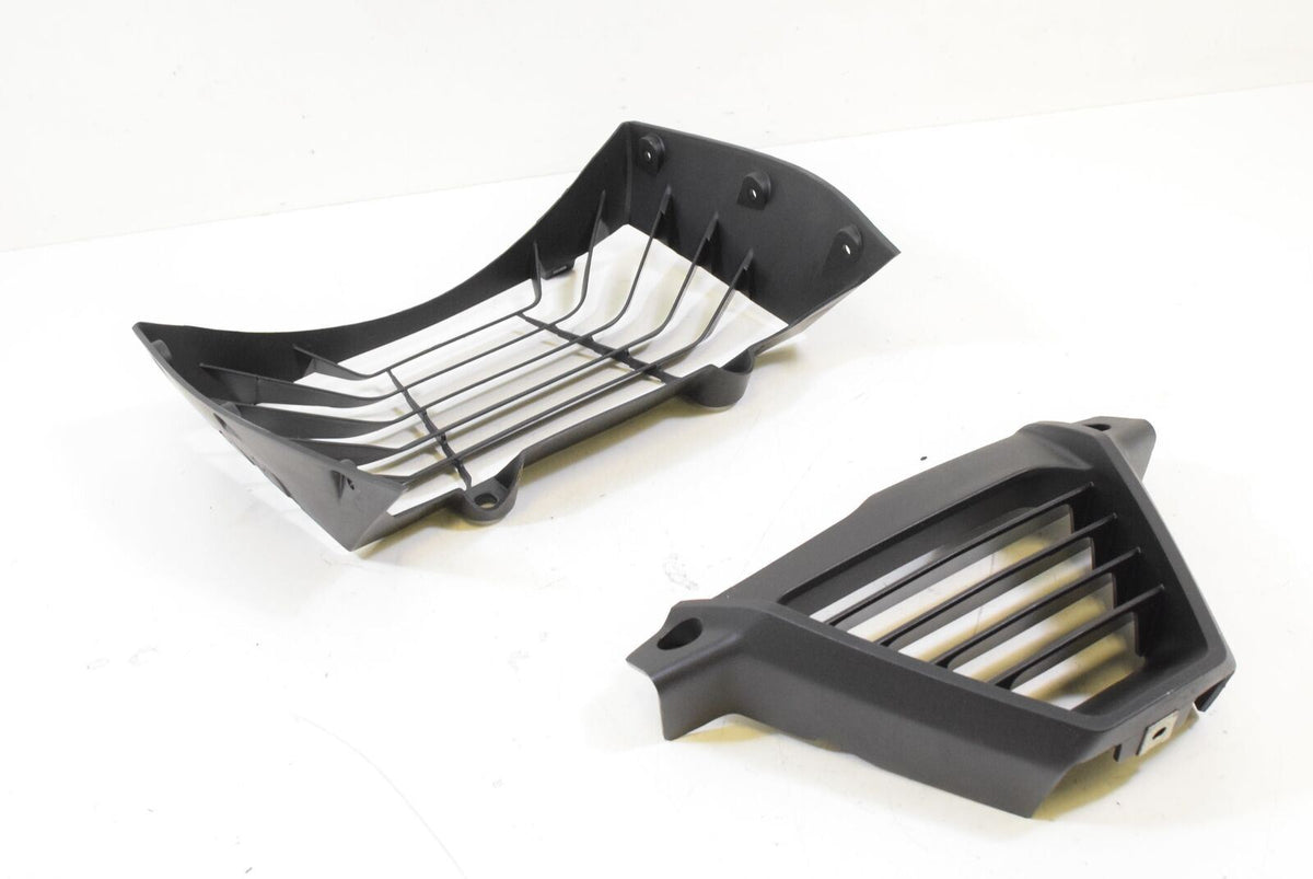 2018 KTM RC390 RC 390 Duke Radiator Fan Cover Grille Housing Set 90508011000 {{ shop.shopifyCountryName }} - Mototech271