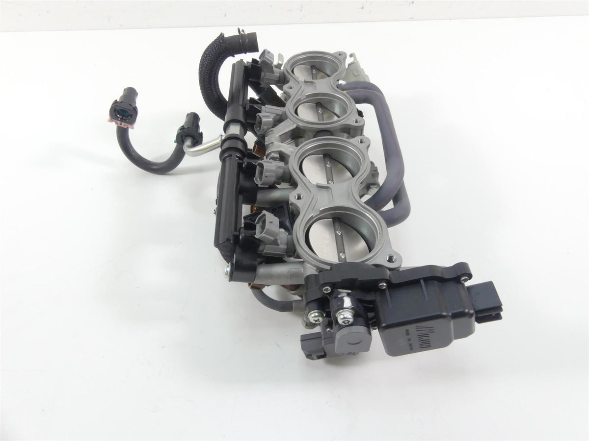 2022 Suzuki GSXR750 Mikuni Throttle Body Bodies Fuel Injection 13406-15J21 {{ shop.shopifyCountryName }} - Mototech271