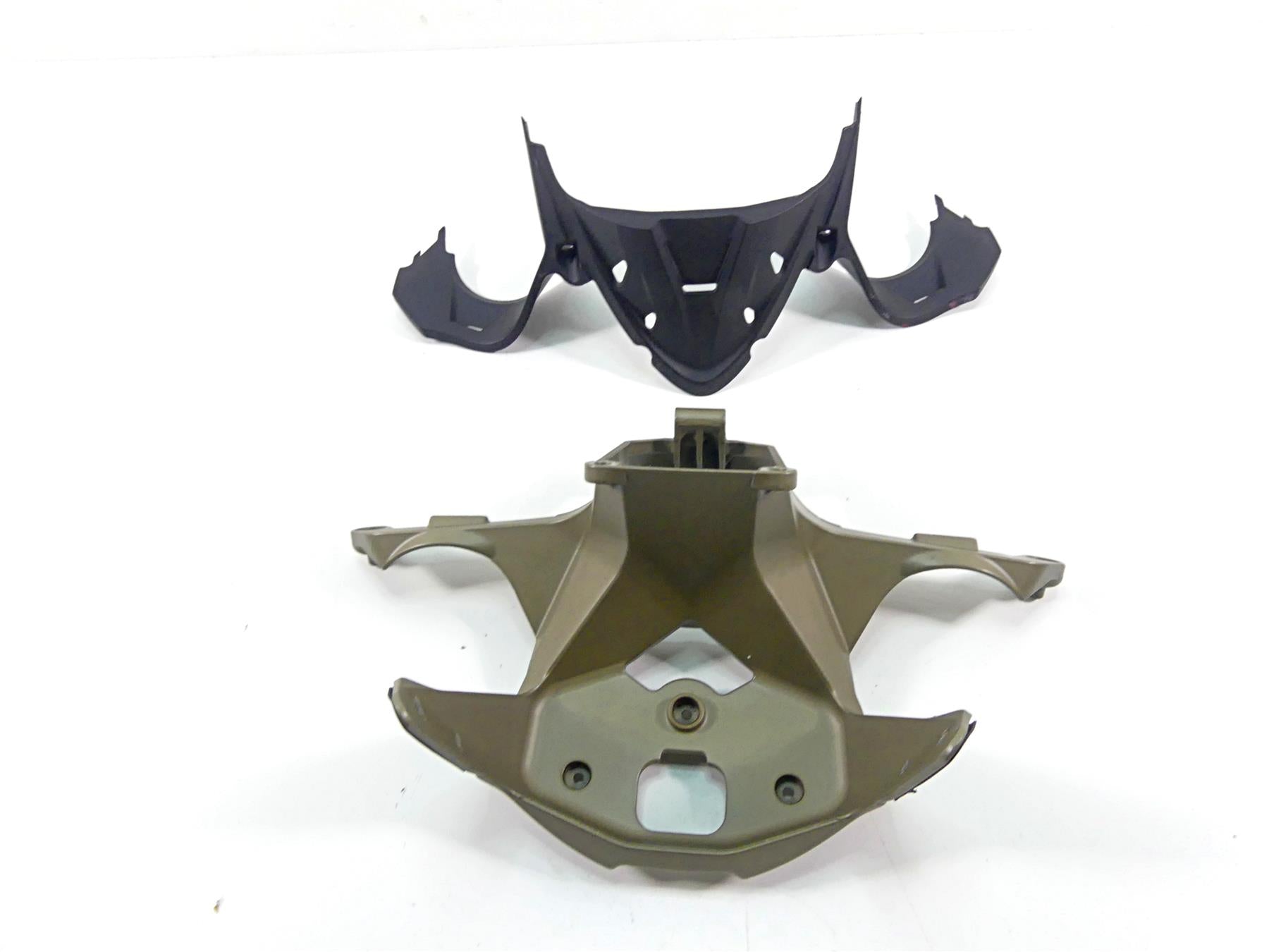 2012 Ducati Panigale 1199S Front Magnesium Stay Holder & Cover -Read 8291A552BA {{ shop.shopifyCountryName }} - Mototech271