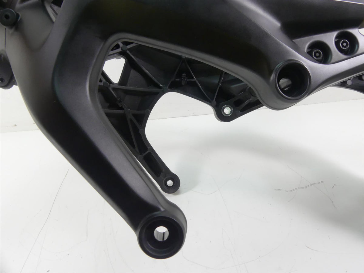 2015 Yamaha MT09 FZ09 Straight Main Frame Chassis Slvg 1RC-21110-30-00 {{ shop.shopifyCountryName }} - Mototech271