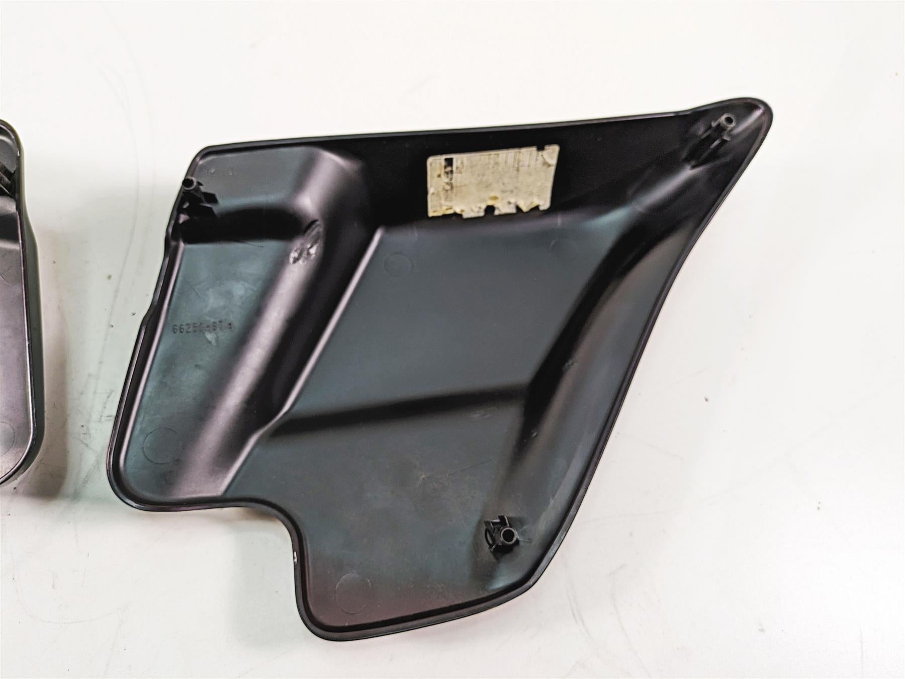 2006 Harley Touring FLHXI Street Glide Side Cover Black Cherry Set 66250-97 {{ shop.shopifyCountryName }} - Mototech271