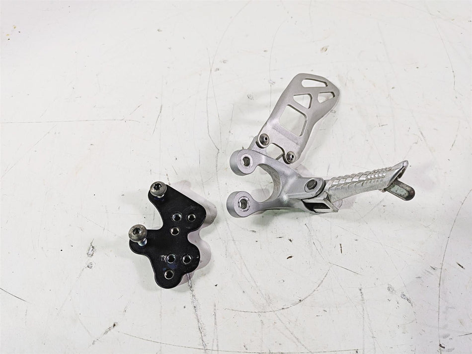 2016 Suzuki GSXR1000 Left Front Rider Driver Foot Peg & Mount 43521-47H20 {{ shop.shopifyCountryName }} - Mototech271