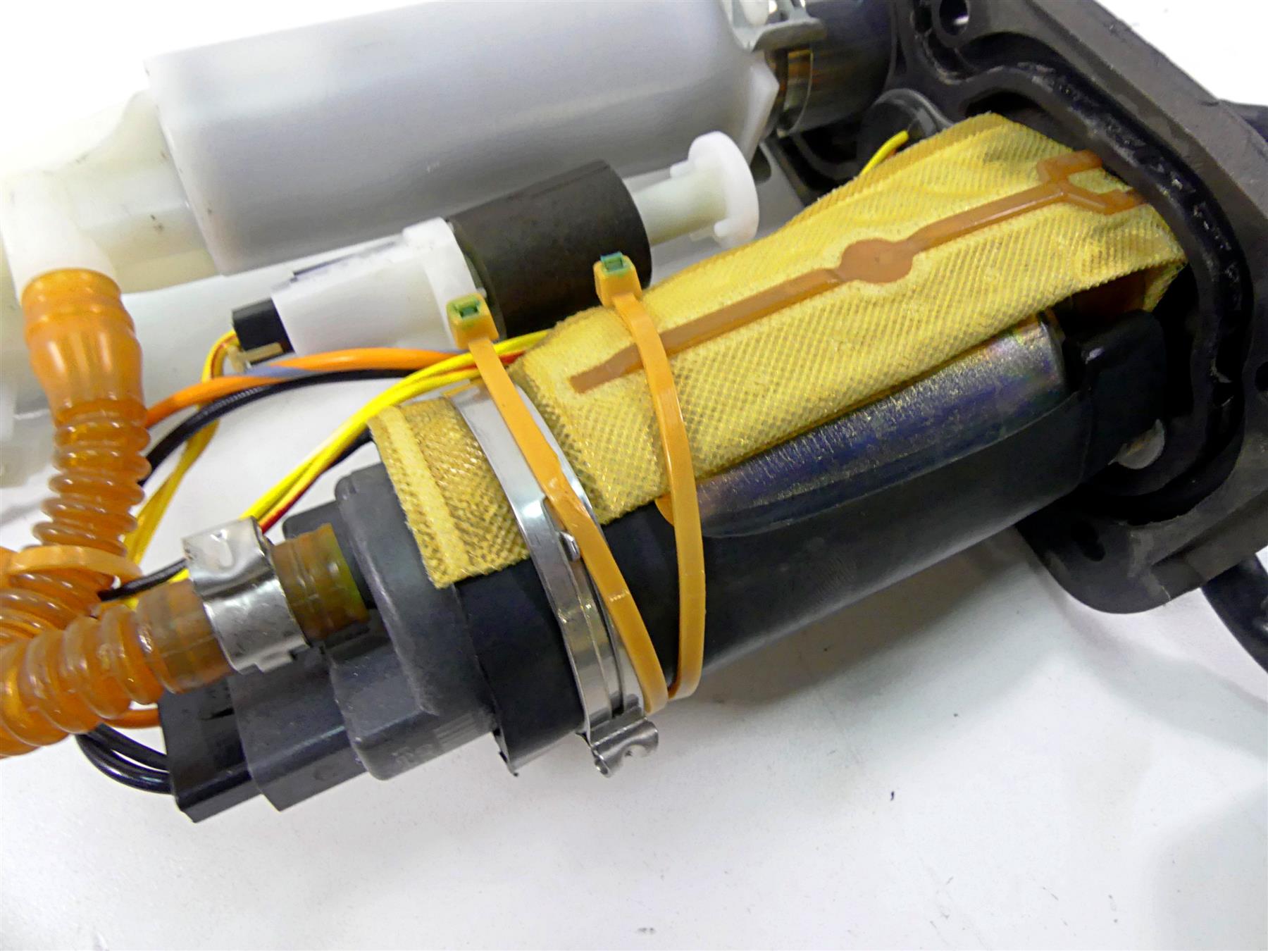 2017 Harley XL1200 CX Sportster Roadster Fuel Gas Petrol Pump - Tested 75268-07F {{ shop.shopifyCountryName }} - Mototech271