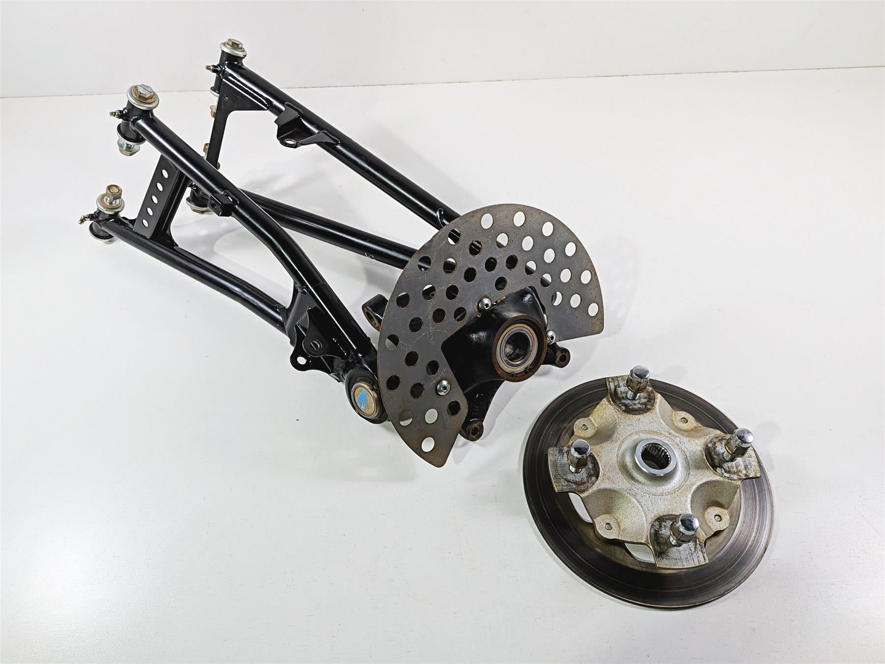 2021 Yamaha YXZ1000R EPS SS SE Front Left Knee Assembly B5H-F3501-00-00 {{ shop.shopifyCountryName }} - Mototech271