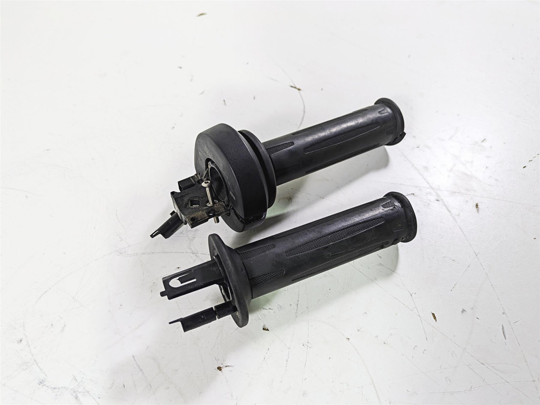 2016 BMW S1000RR K46 Heated Hand Grip Set -READ 61317727065 61318534424 {{ shop.shopifyCountryName }} - Mototech271