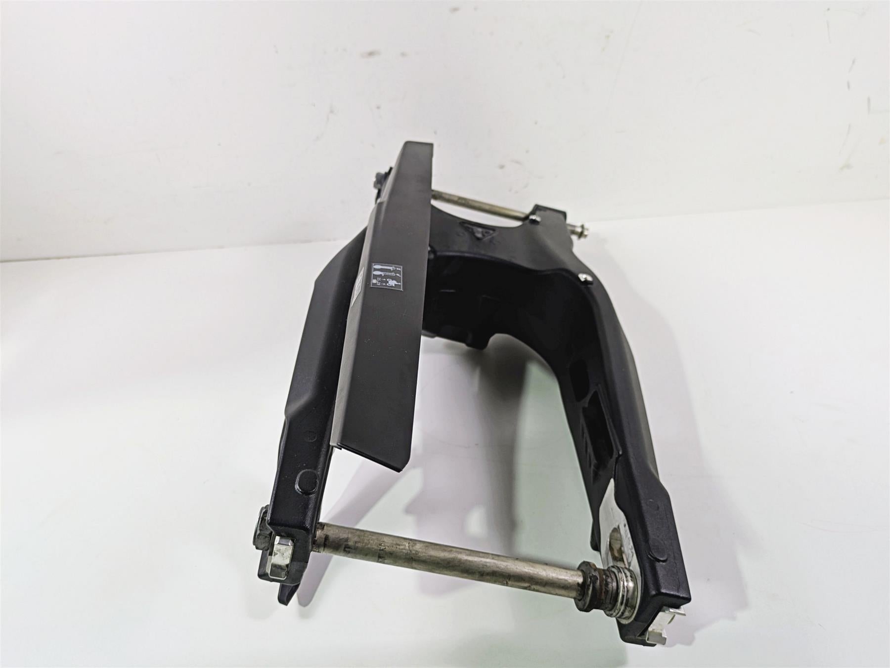 2024 Triumph Tiger 900 GT Rear Swingarm Swing Arm & Axle T2050983 T2050990 {{ shop.shopifyCountryName }} - Mototech271