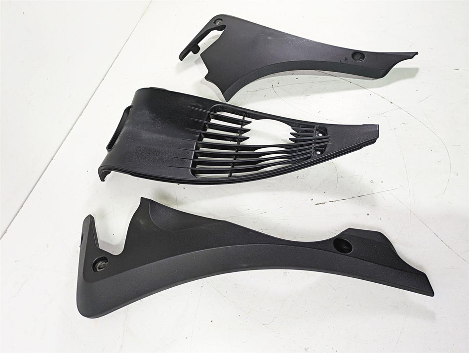 2012 Victory Cross Country Radiator Side & Center Cover Set 5136648 5437803 {{ shop.shopifyCountryName }} - Mototech271