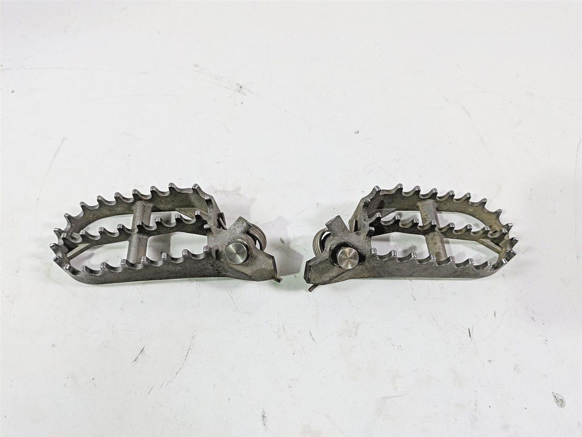 2015 BMW R1200 GS Adv K51 Rider Footpeg Foot Peg Set 46718529843 46718529844 {{ shop.shopifyCountryName }} - Mototech271