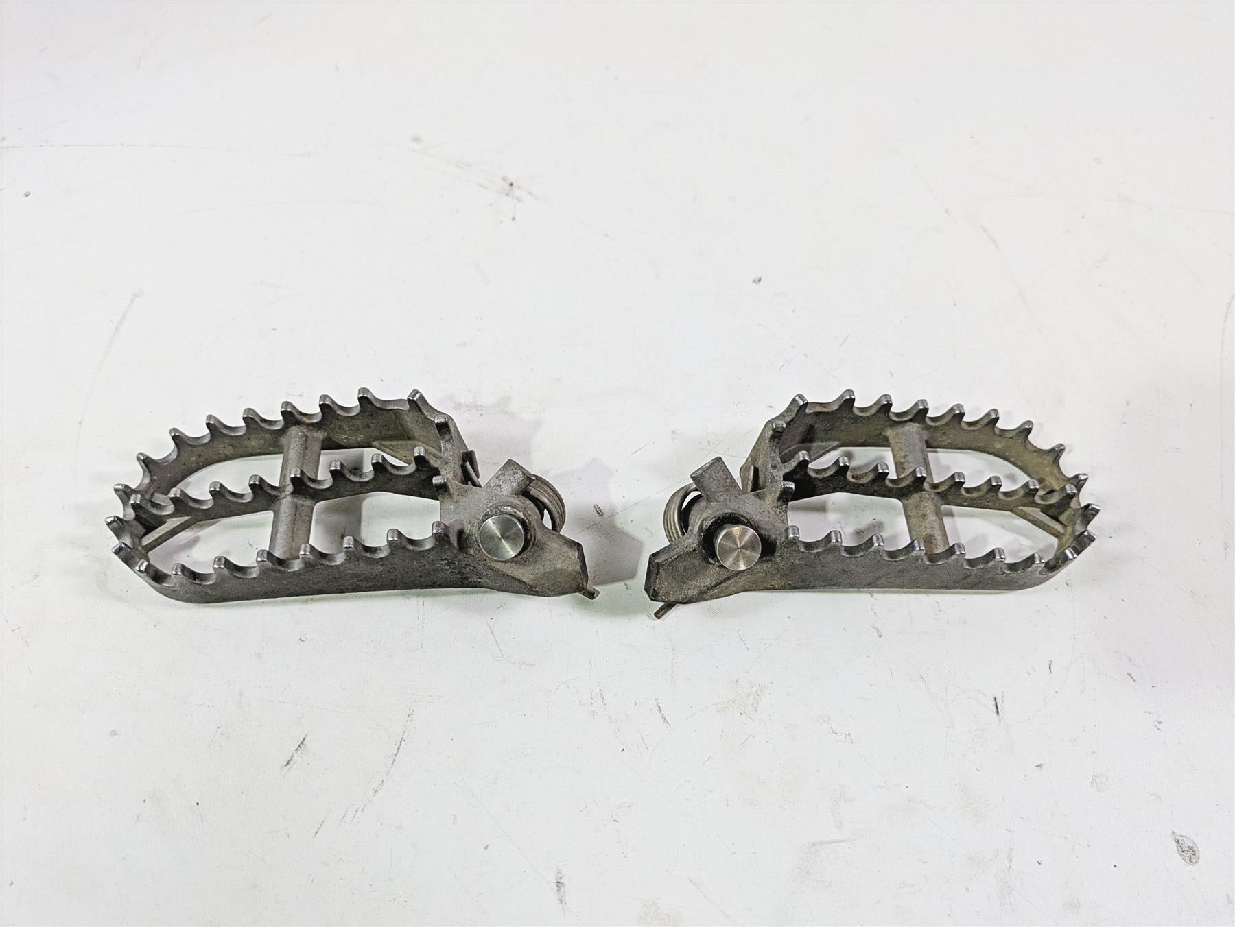 2015 BMW R1200 GS Adv K51 Rider Footpeg Foot Peg Set 46718529843 46718529844 {{ shop.shopifyCountryName }} - Mototech271