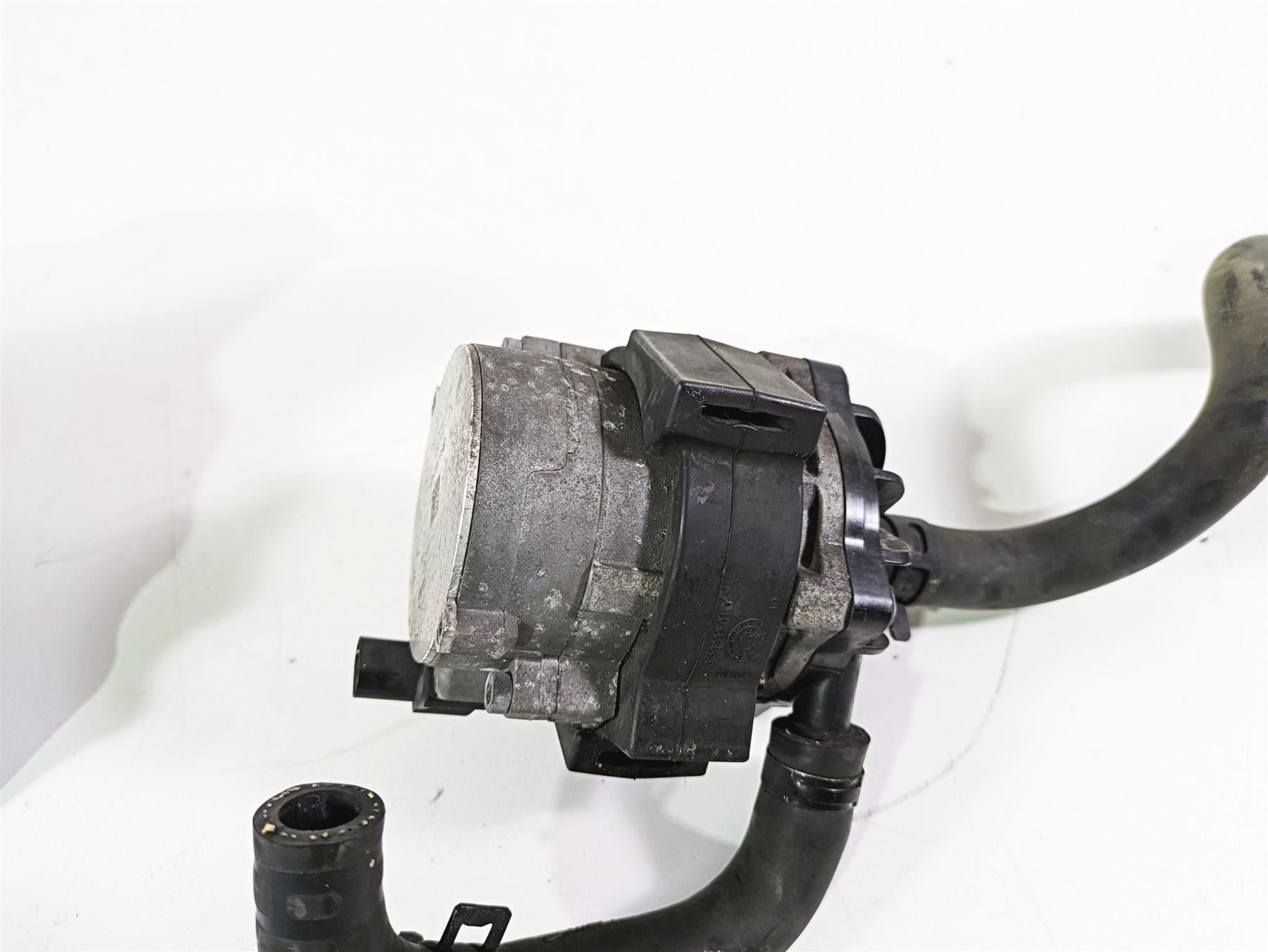 2017 Harley Touring FLHTKSE CVO E-Glide Water Pump + Lines & Cover 26600048A {{ shop.shopifyCountryName }} - Mototech271