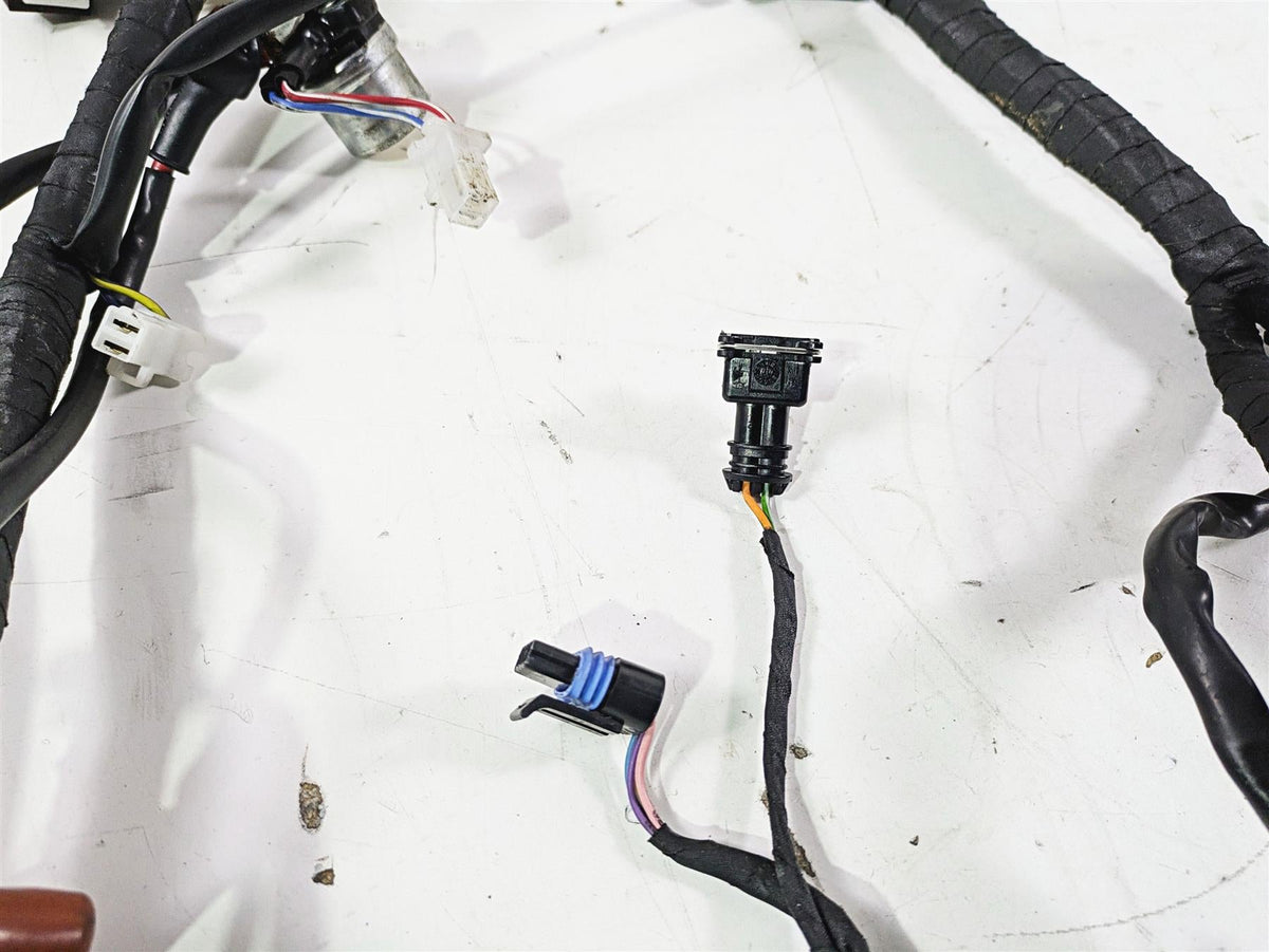 2008 Aprilia RSVR 1000 Factory Main Wiring Harness Loom - No Cuts AP8127681 {{ shop.shopifyCountryName }} - Mototech271