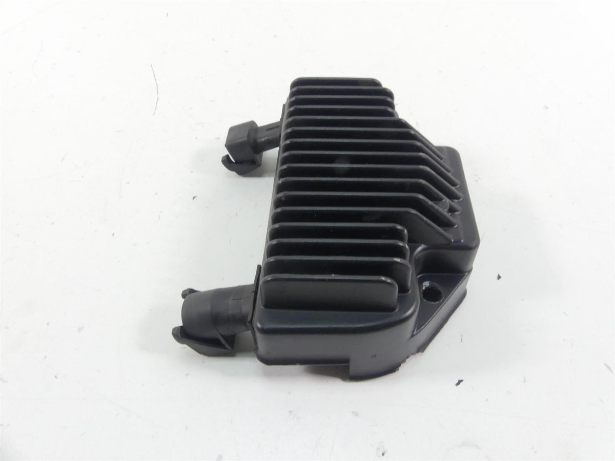 2015 Harley FLD Dyna Switchback Rectifier Voltage Regulator - Read 74631-08A {{ shop.shopifyCountryName }} - Mototech271