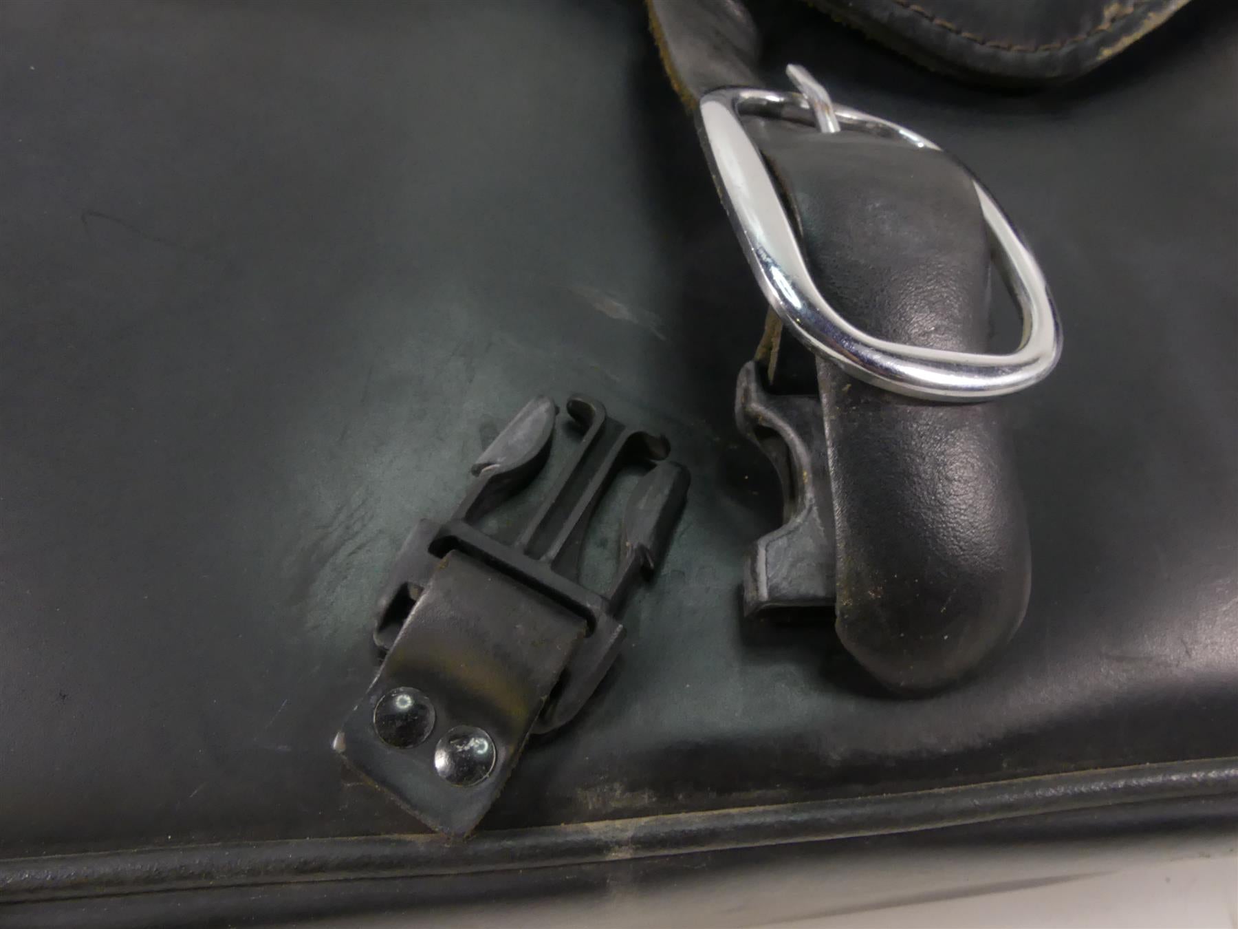 2009 Honda VTX1300 Touring Leather Saddlebag Saddle Bag Set {{ shop.shopifyCountryName }} - Mototech271