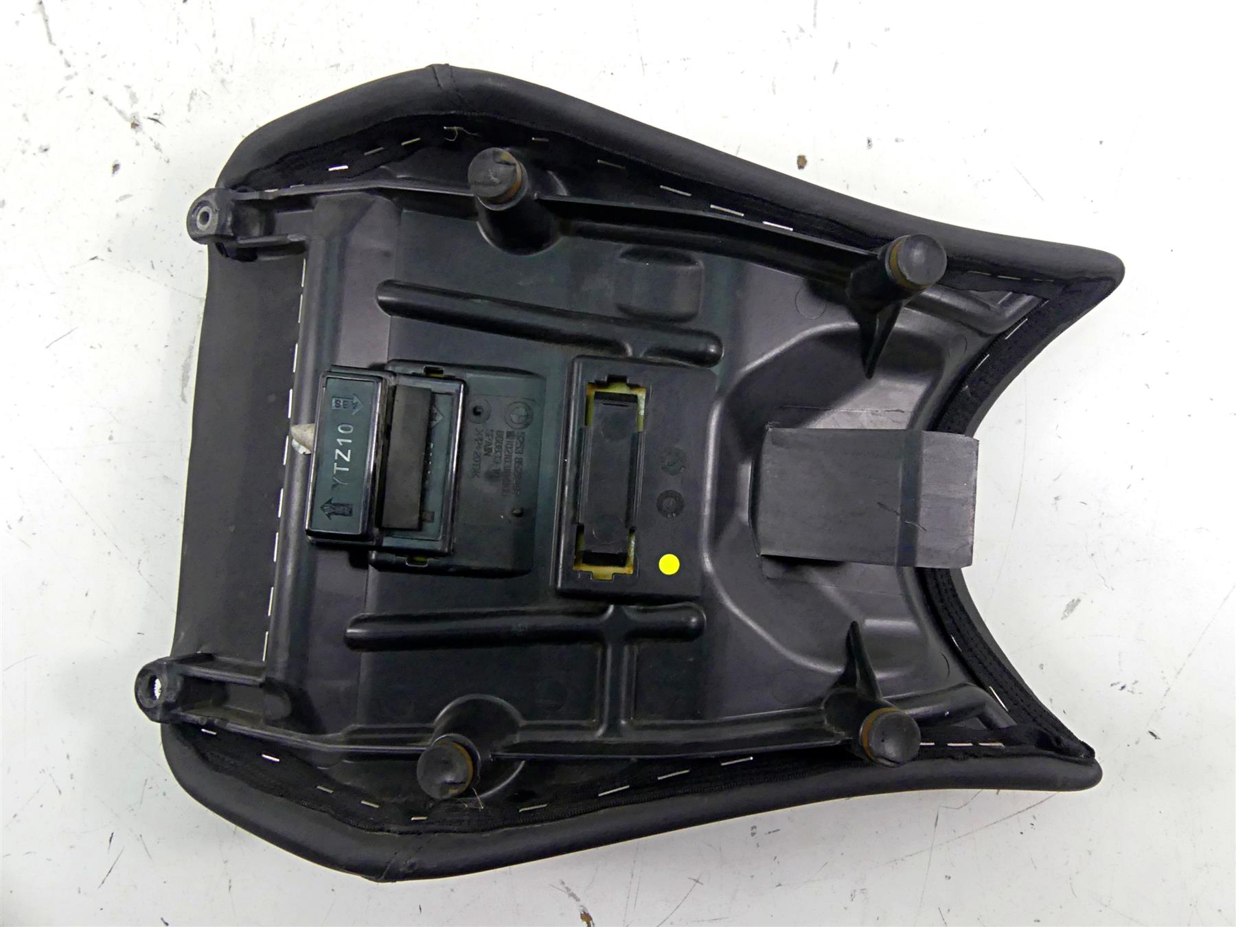 2018 BMW S1000RR K46 Front Rider Driver Seat Saddle 52538522497 {{ shop.shopifyCountryName }} - Mototech271