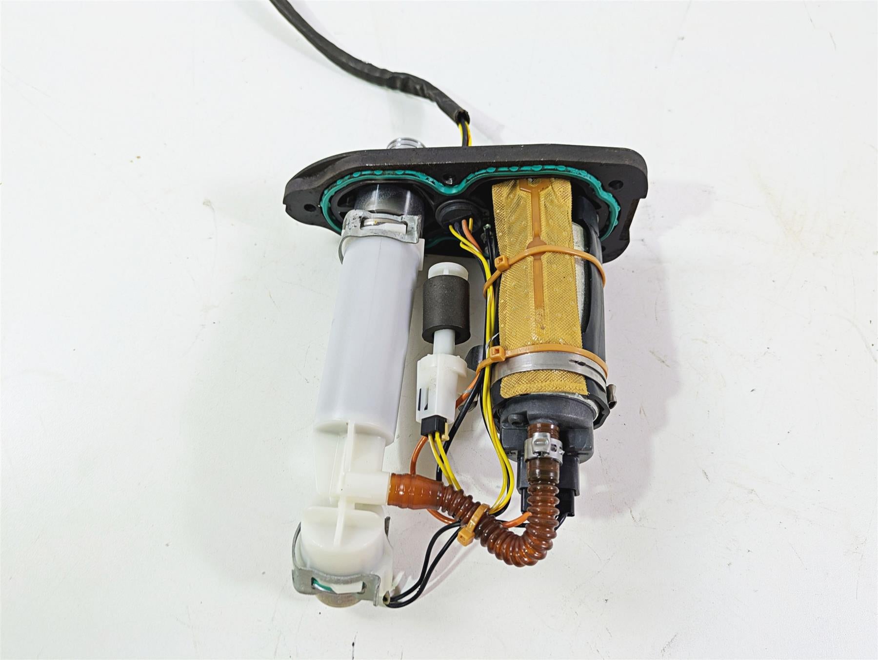 2009 Harley XR1200 Sportster Fuel Gas Petrol Pump 75268-07D {{ shop.shopifyCountryName }} - Mototech271