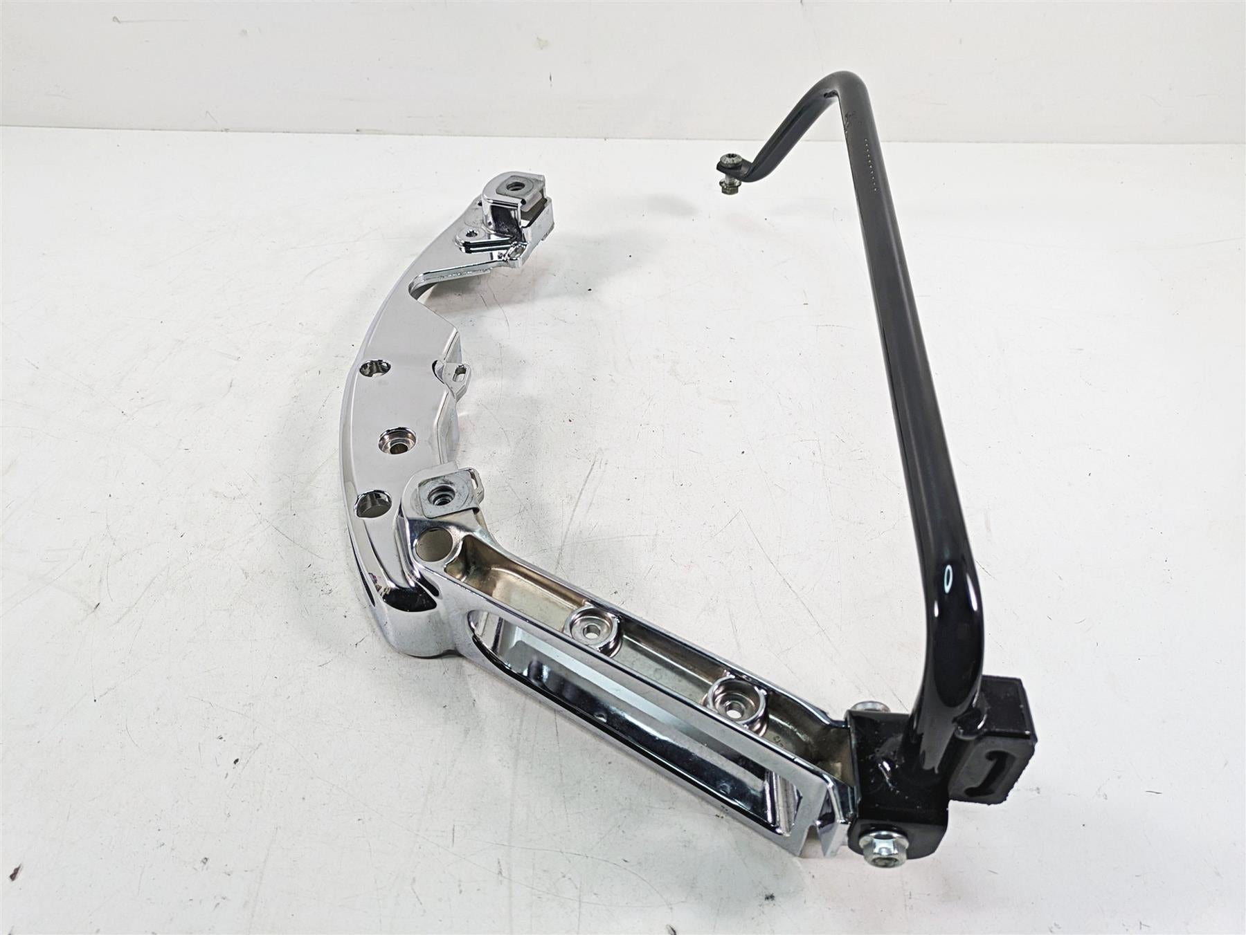2020 Harley Touring FLHX Street Glide Right Chrome Saddlebag Support 90200499 {{ shop.shopifyCountryName }} - Mototech271