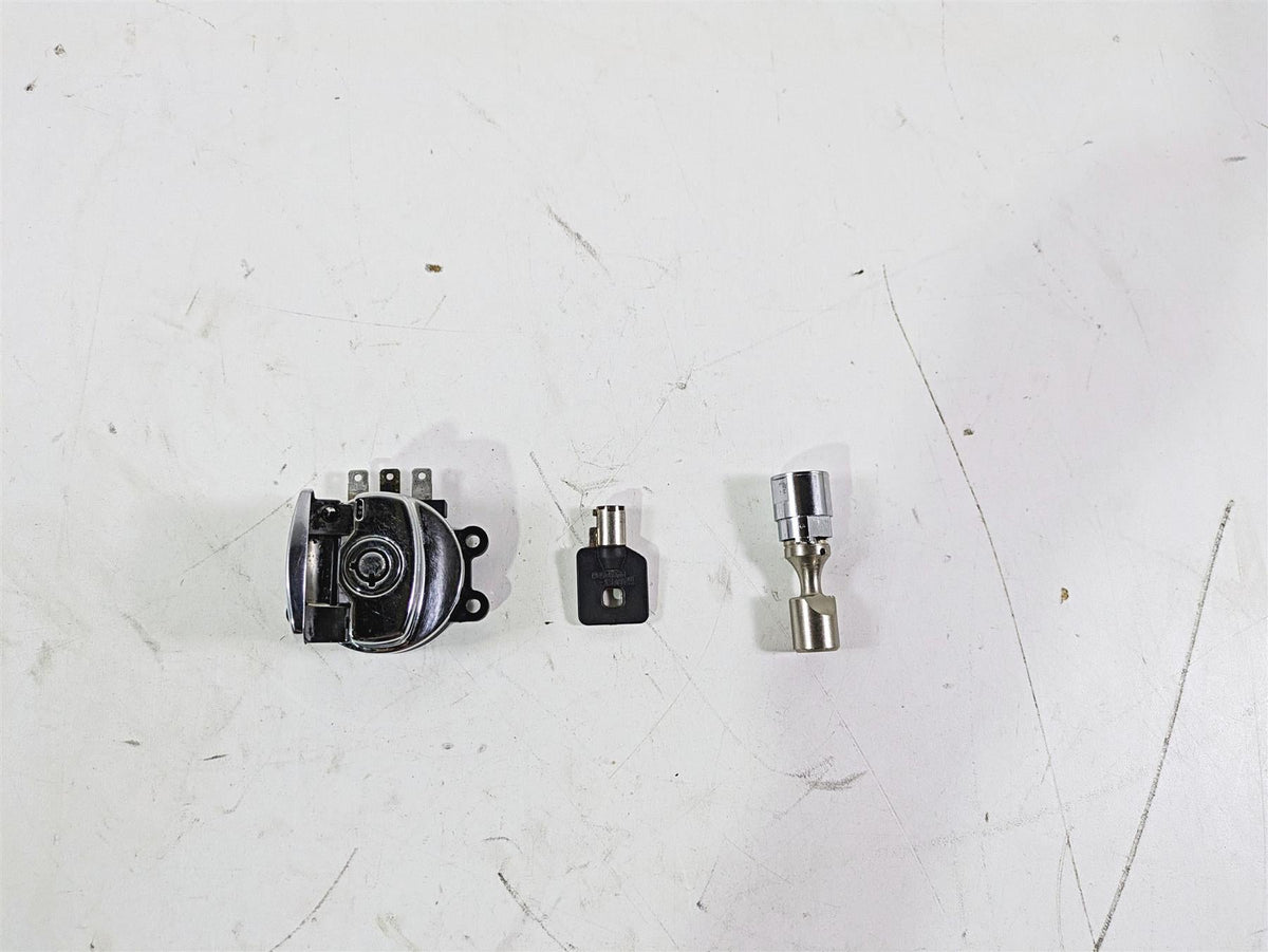 2008 Harley FLSTC 105TH Softail Heritage Ignition Switch Key Lock Set 71450-04 {{ shop.shopifyCountryName }} - Mototech271