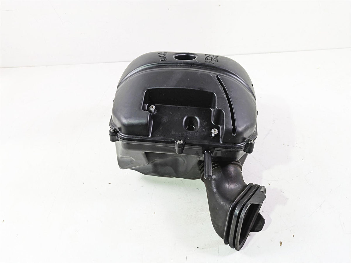 2013 Triumph Tiger 1215 Explorer Air Box Cleaner Breather & Tubes Set T2209550 {{ shop.shopifyCountryName }} - Mototech271