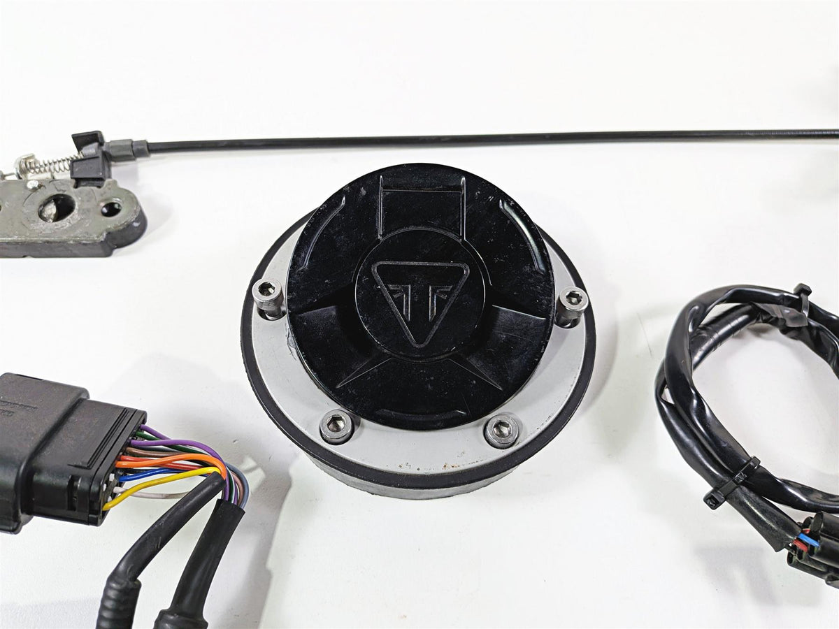 2019 Triumph Speed Triple RS 1050 Ignition Switch Cdi Immobilizer Fob T2502580 {{ shop.shopifyCountryName }} - Mototech271