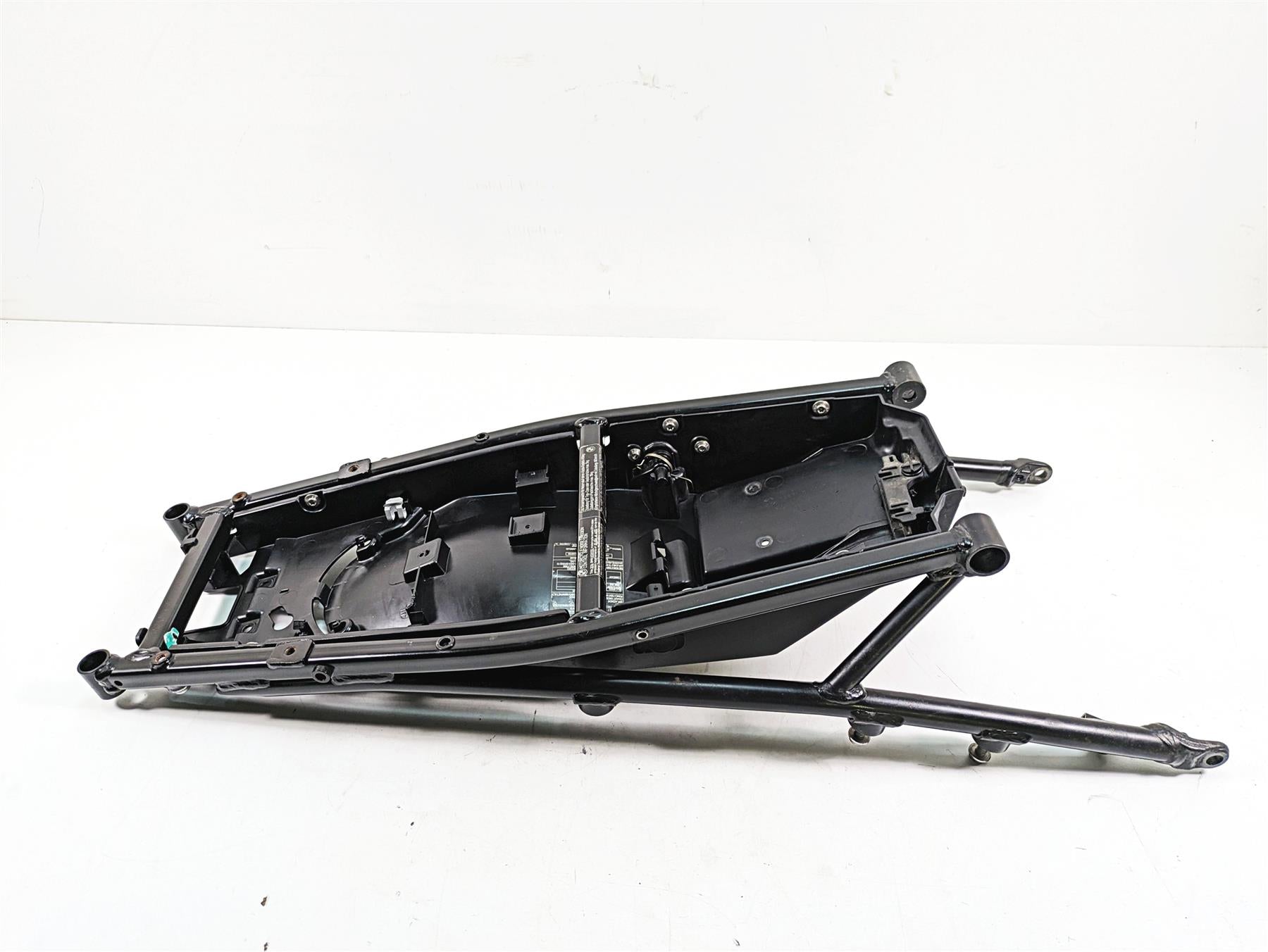 2016 BMW R1200R K53 Straight Subframe & Inner Fender 46518524784 46518524783 {{ shop.shopifyCountryName }} - Mototech271