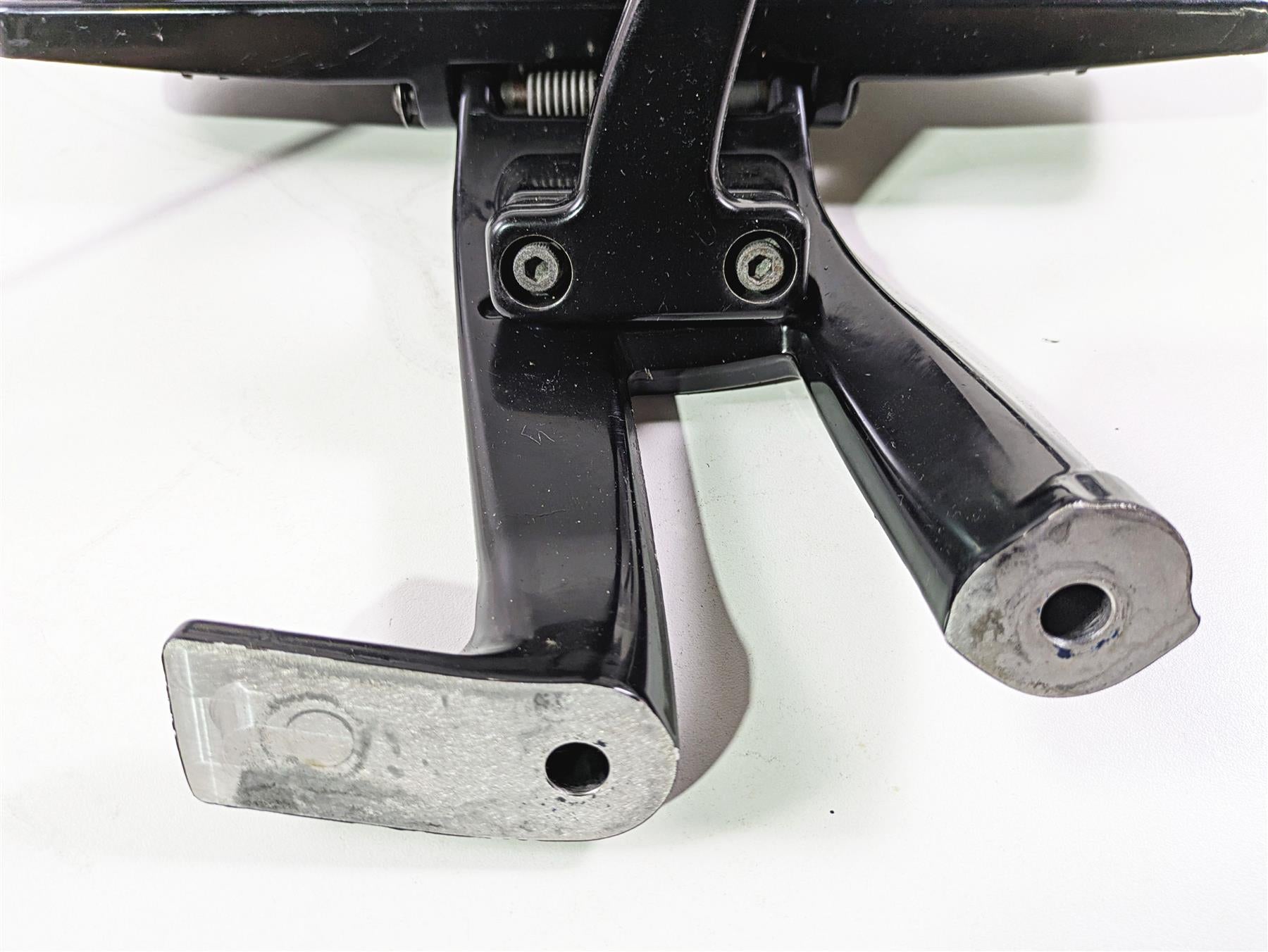2018 Harley FLHCS Softail Heritage 115th Left Floorboard & Shift Lever 50501087 {{ shop.shopifyCountryName }} - Mototech271