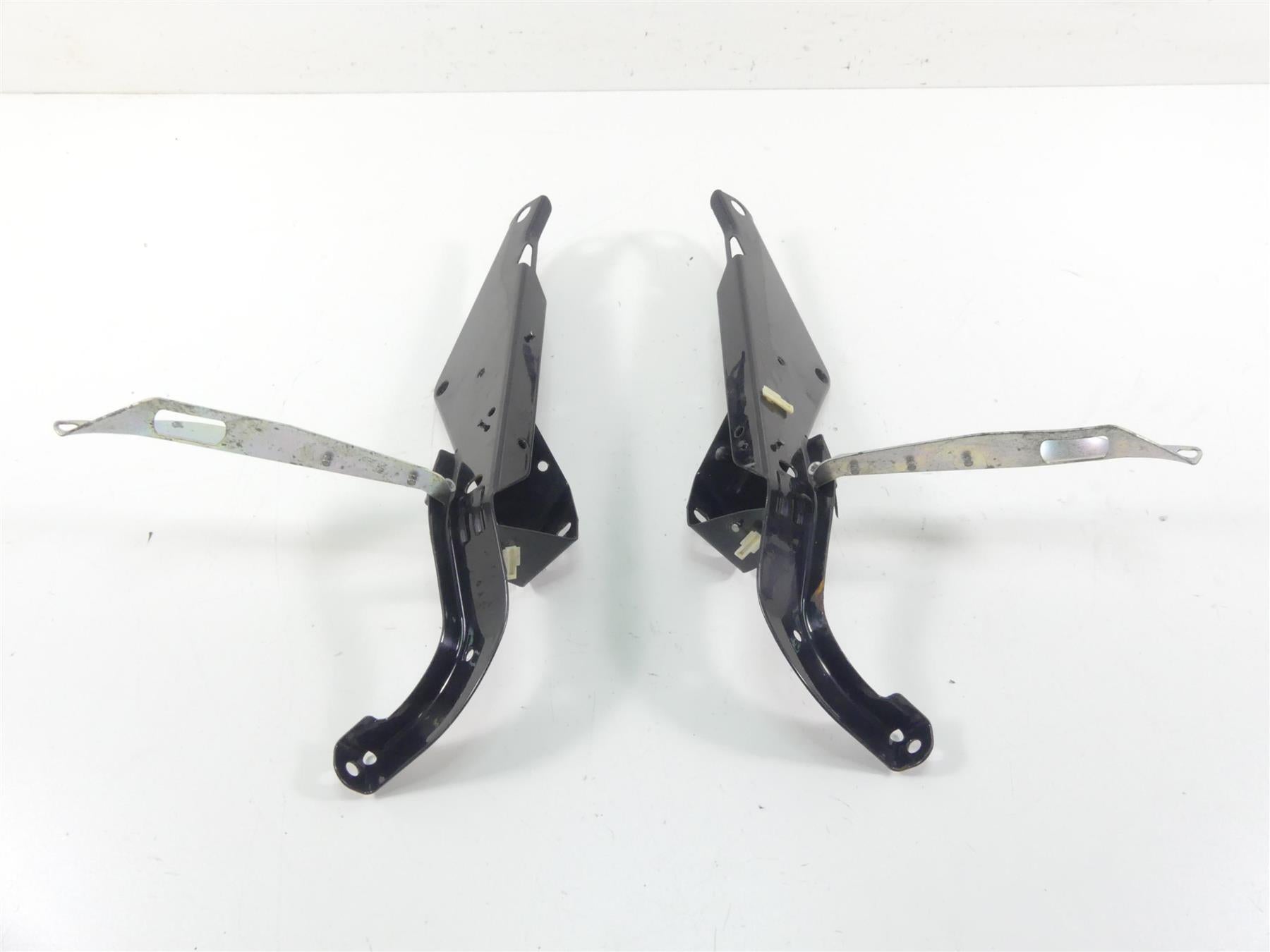2013 Harley Touring FLHTP Electra Glide Front Fairing Mounts Holders 58478-96B {{ shop.shopifyCountryName }} - Mototech271