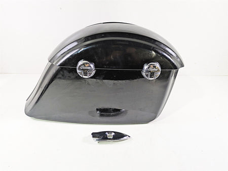 2017 Indian Chieftain Limited Right Black Gloss Saddlebag Saddle Bag 5451494 {{ shop.shopifyCountryName }} - Mototech271