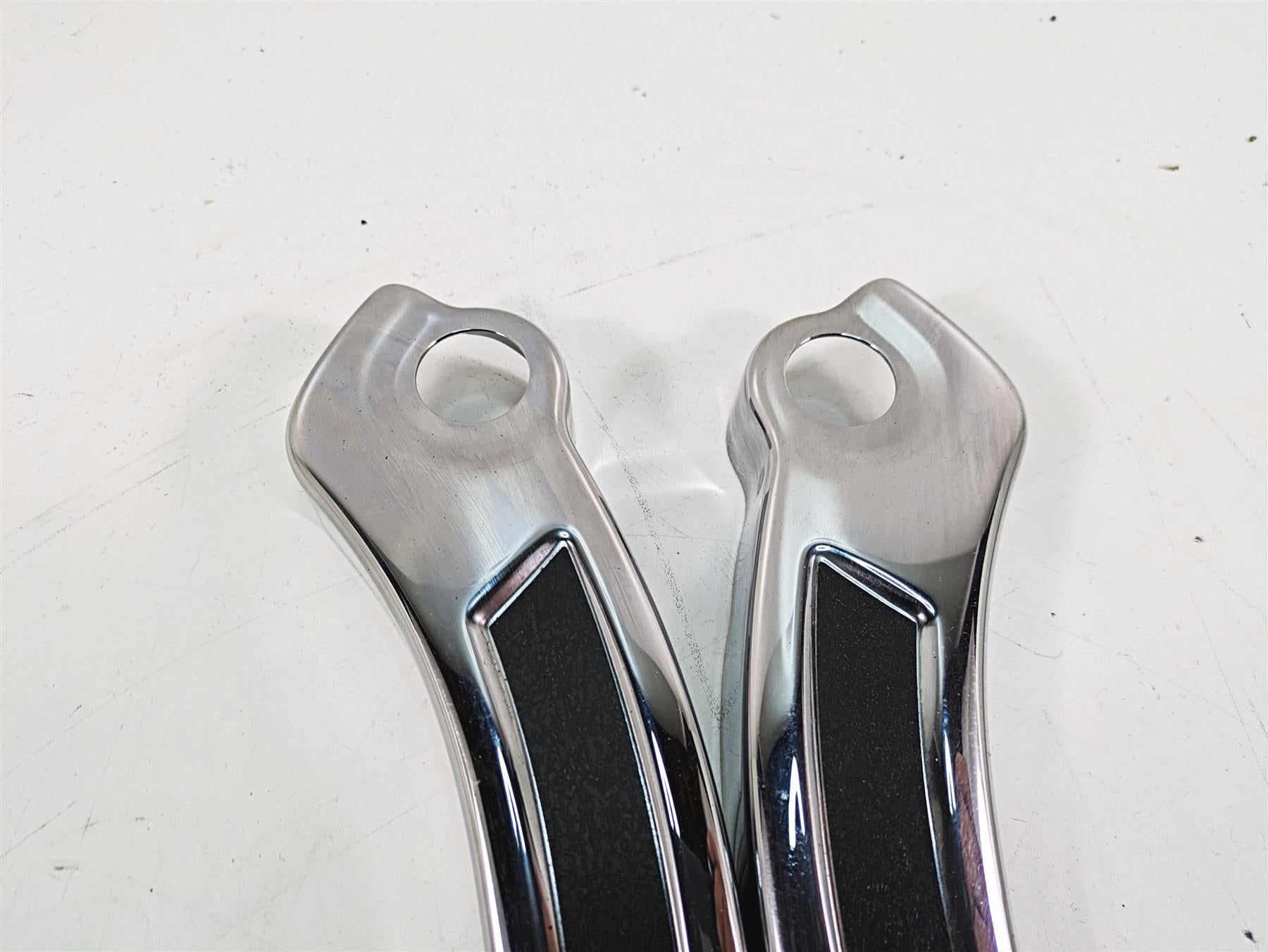 2015 Harley FXDL Dyna Low Rider Rear Fender Struts Braces - Read 57300024 {{ shop.shopifyCountryName }} - Mototech271