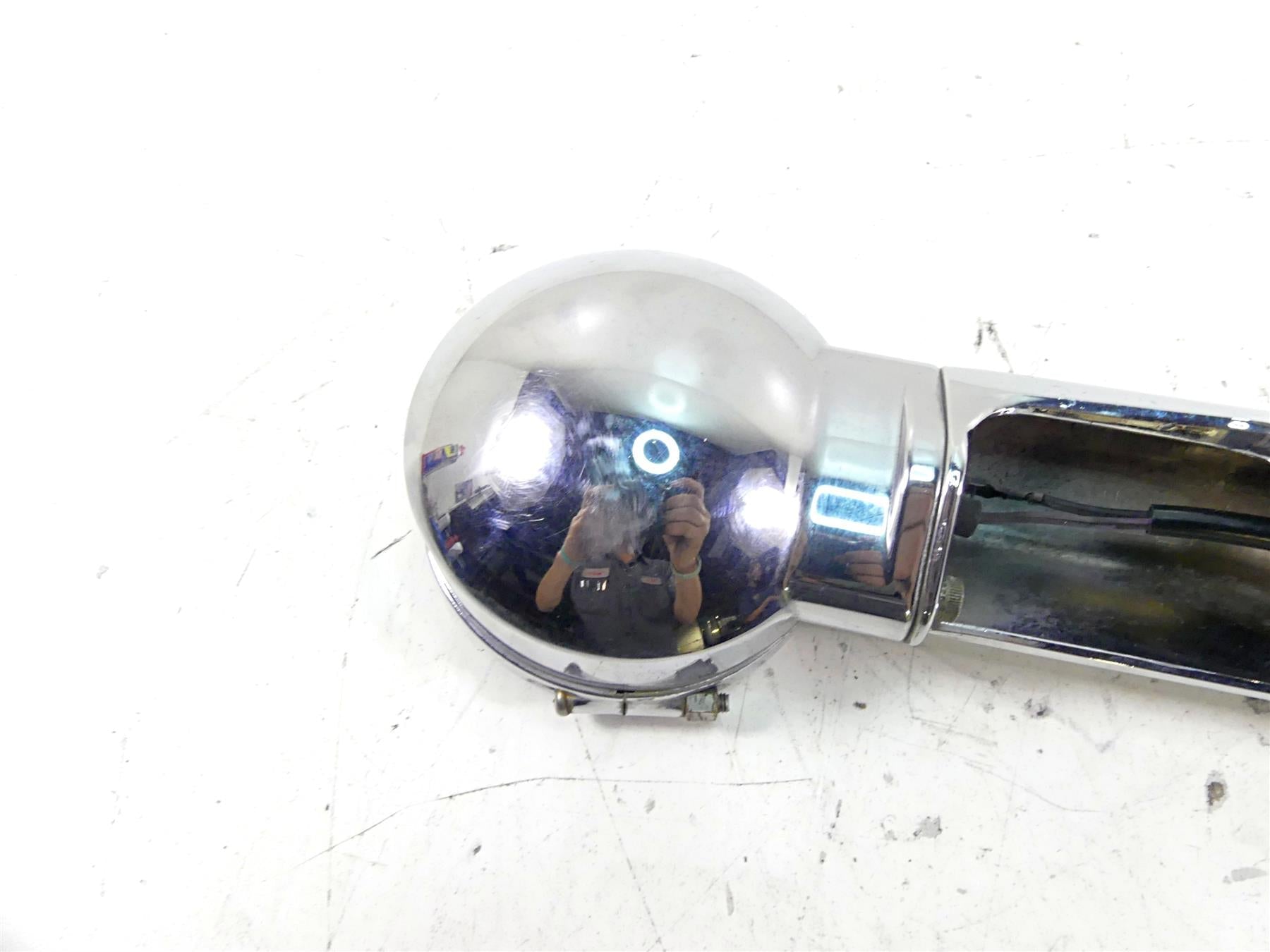 2002 Harley Touring FLHTC Electra Glide Rear Blinker Turn Signal Bar 68510-74C {{ shop.shopifyCountryName }} - Mototech271