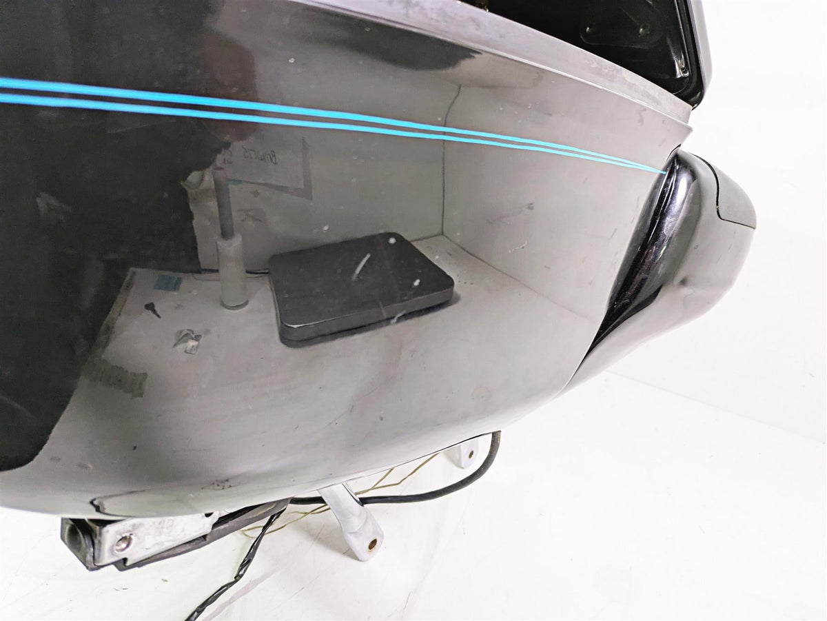 2004 Yamaha XVZ1300 Royal Star Rear Trunk Top Case & Mounts 4XY-W2846-00-P0 {{ shop.shopifyCountryName }} - Mototech271
