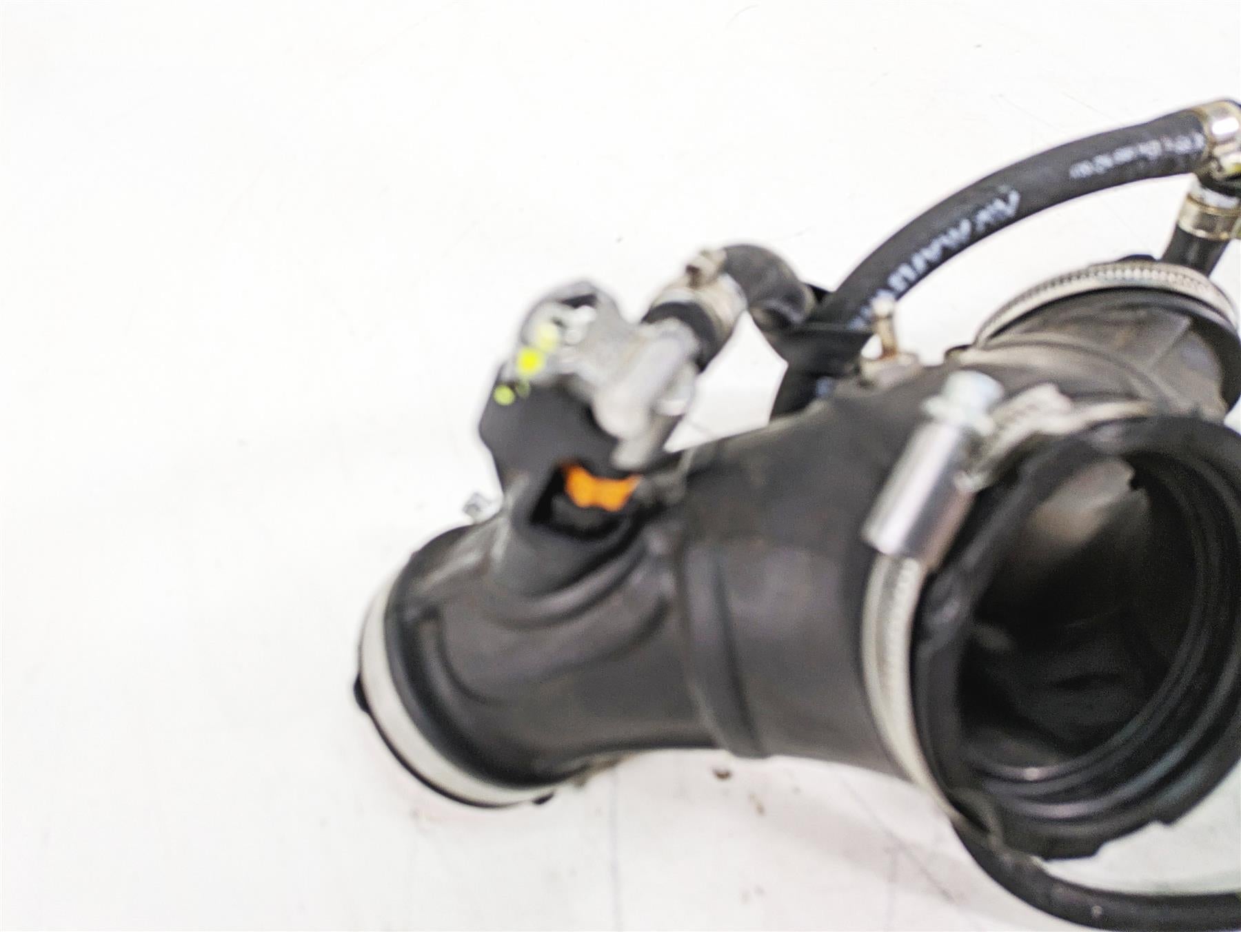 2020 Ducati Scrambler 1100 Sport Pro Throttle Body Intake 28241071A 14010851E {{ shop.shopifyCountryName }} - Mototech271