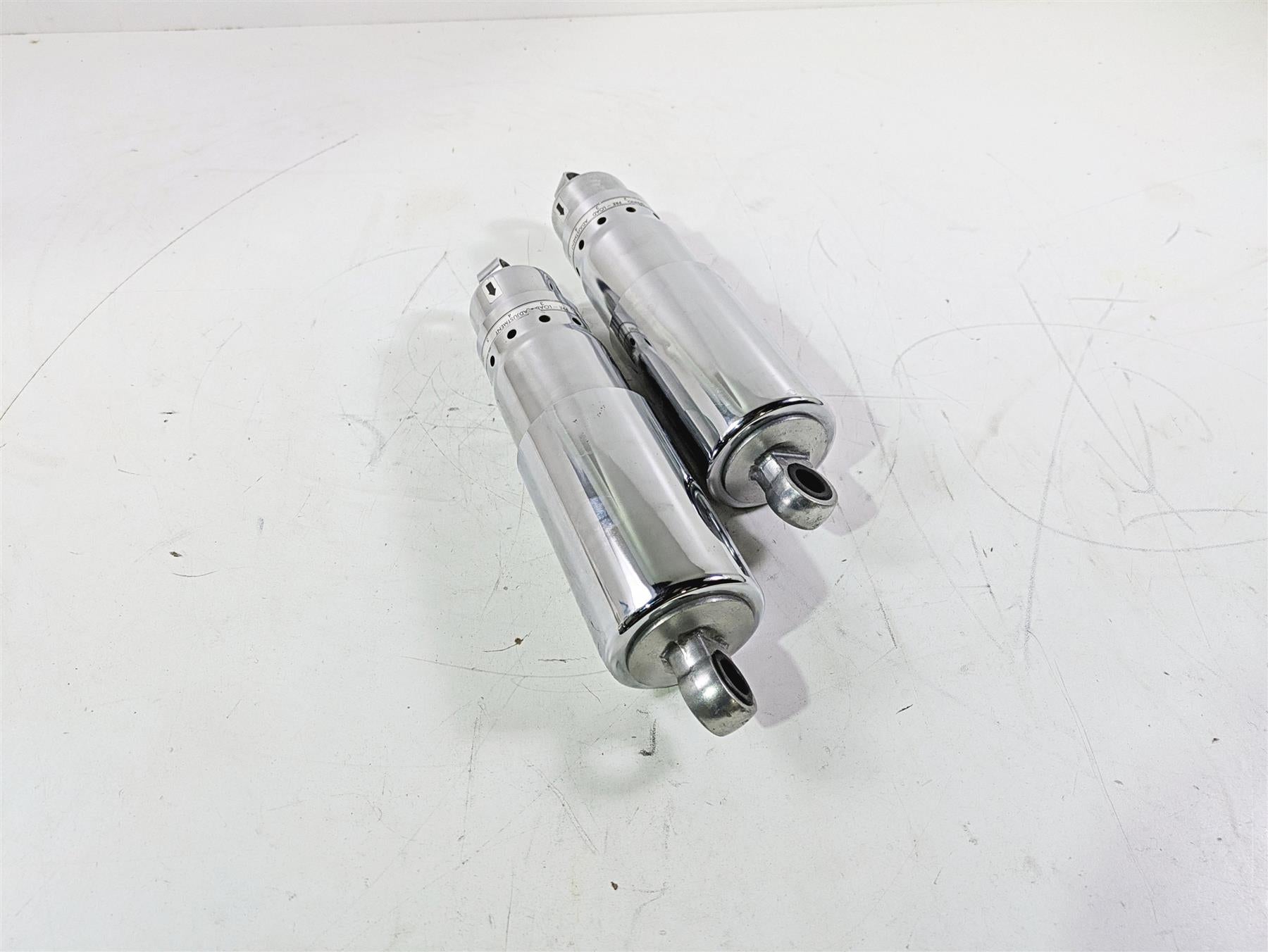 2002 Honda V-Twin VTX1800 C Rear Suspension Shock Damper Set Showa 52400-MCH-631 {{ shop.shopifyCountryName }} - Mototech271