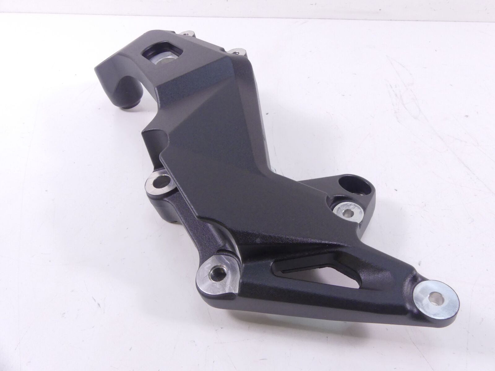 2013 Mv Agusta F4RR Right Frame To Swingarm Bracket Mount Wall 8AC0B3478 {{ shop.shopifyCountryName }} - Mototech271