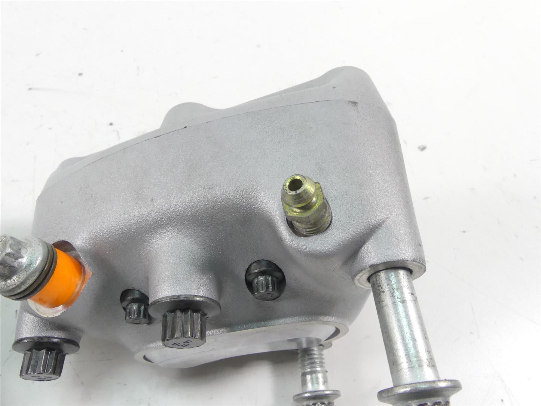 2004 Harley Softail FXSTD SE CVO Deuce Front Brake Caliper Set 44381-99 44382-99 {{ shop.shopifyCountryName }} - Mototech271
