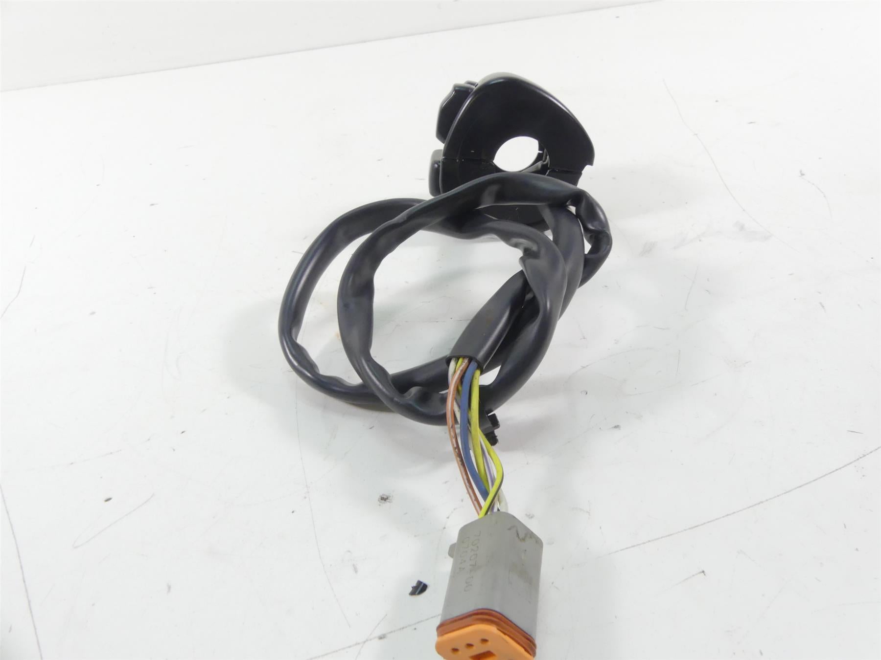 2004 Harley Softail FLSTFI Fat Boy Left Control Switch Blinker Lights 71682-06 {{ shop.shopifyCountryName }} - Mototech271