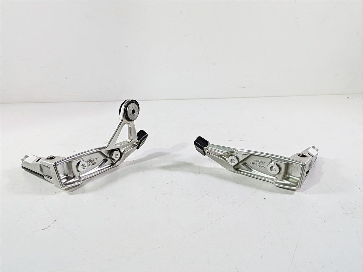 2012 BMW R1200R K27 Rear Passenger Foot Peg Rest Set 46717728893 46717728894 {{ shop.shopifyCountryName }} - Mototech271