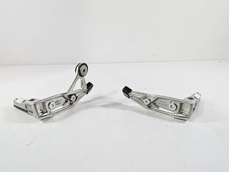2012 BMW R1200R K27 Rear Passenger Foot Peg Rest Set 46717728893 46717728894 {{ shop.shopifyCountryName }} - Mototech271