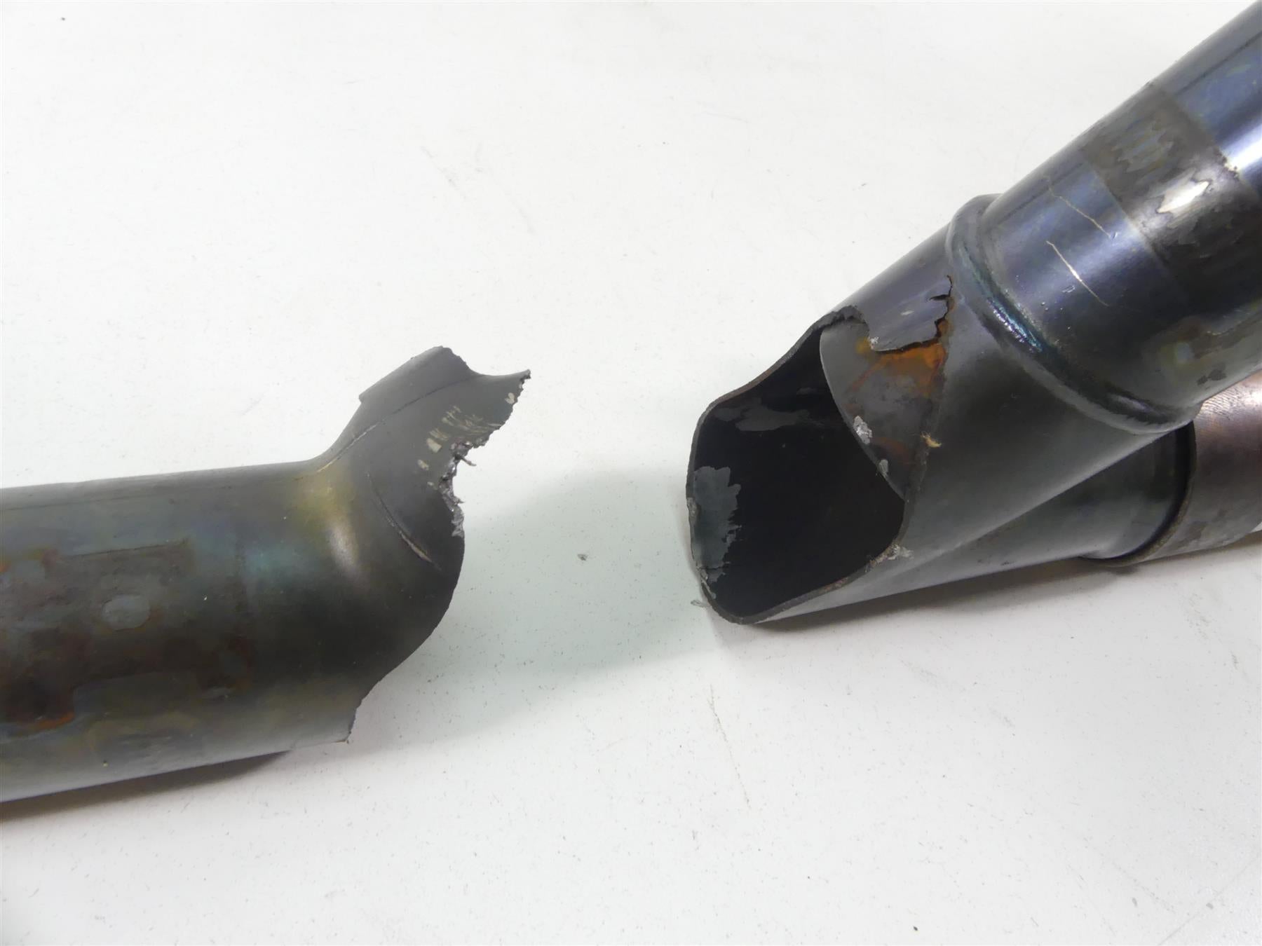 2004 Harley FLHTC SE CVO Electra Glide Exhaust Header Manifold Set Read 65626-98 {{ shop.shopifyCountryName }} - Mototech271