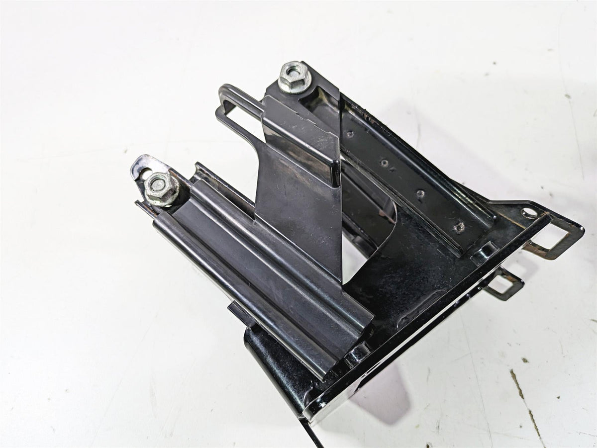 2016 Harley Touring FLTRX Road Glide Front Fairing Mount Carrier Set 47200217 {{ shop.shopifyCountryName }} - Mototech271