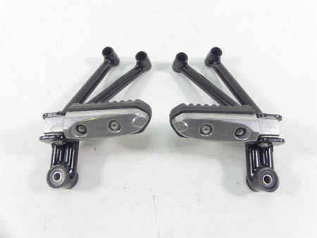 2019 Moto Guzzi V7 III Stone 750 Rear Passenger Footpeg Set 2B003190 2B003189 {{ shop.shopifyCountryName }} - Mototech271