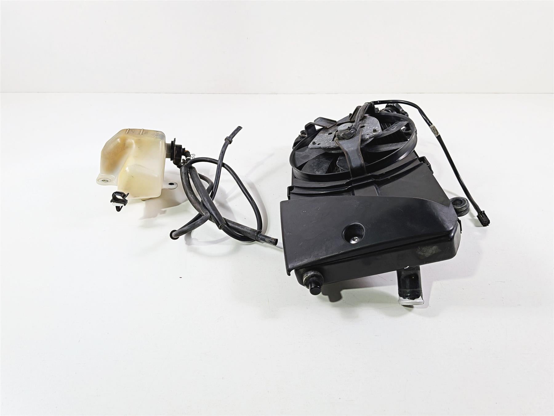 2012 Yamaha XT1200 Super Tenere Radiator Fan Reservoir Hoses Set 23P-12461-00-00 {{ shop.shopifyCountryName }} - Mototech271