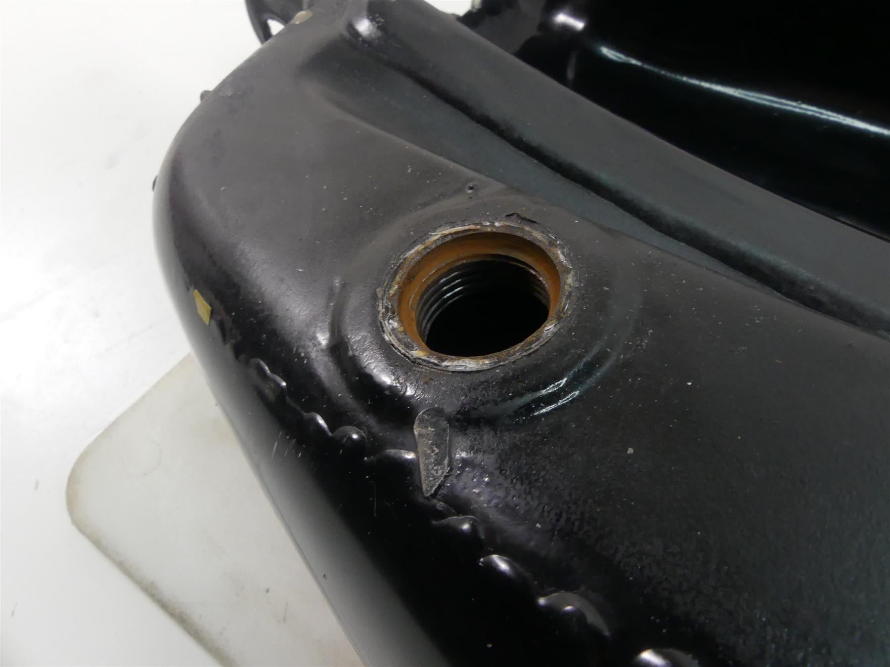 2014 Harley FXDF Dyna Fat Bob Fuel Gas Petrol Tank Reservoir - Read 61586-04B {{ shop.shopifyCountryName }} - Mototech271