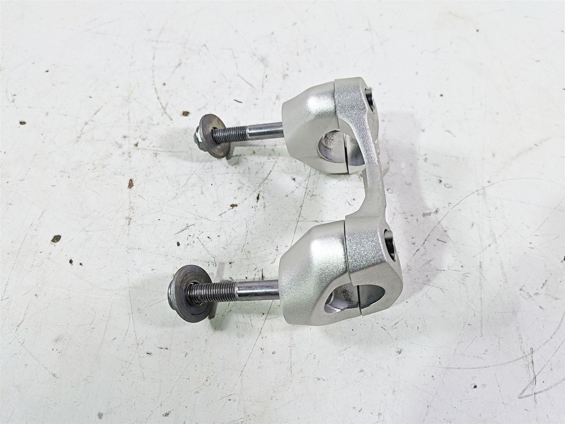 2023 Triumph Street Triple 765 RS Handlebar Mount Riser T2045876 {{ shop.shopifyCountryName }} - Mototech271