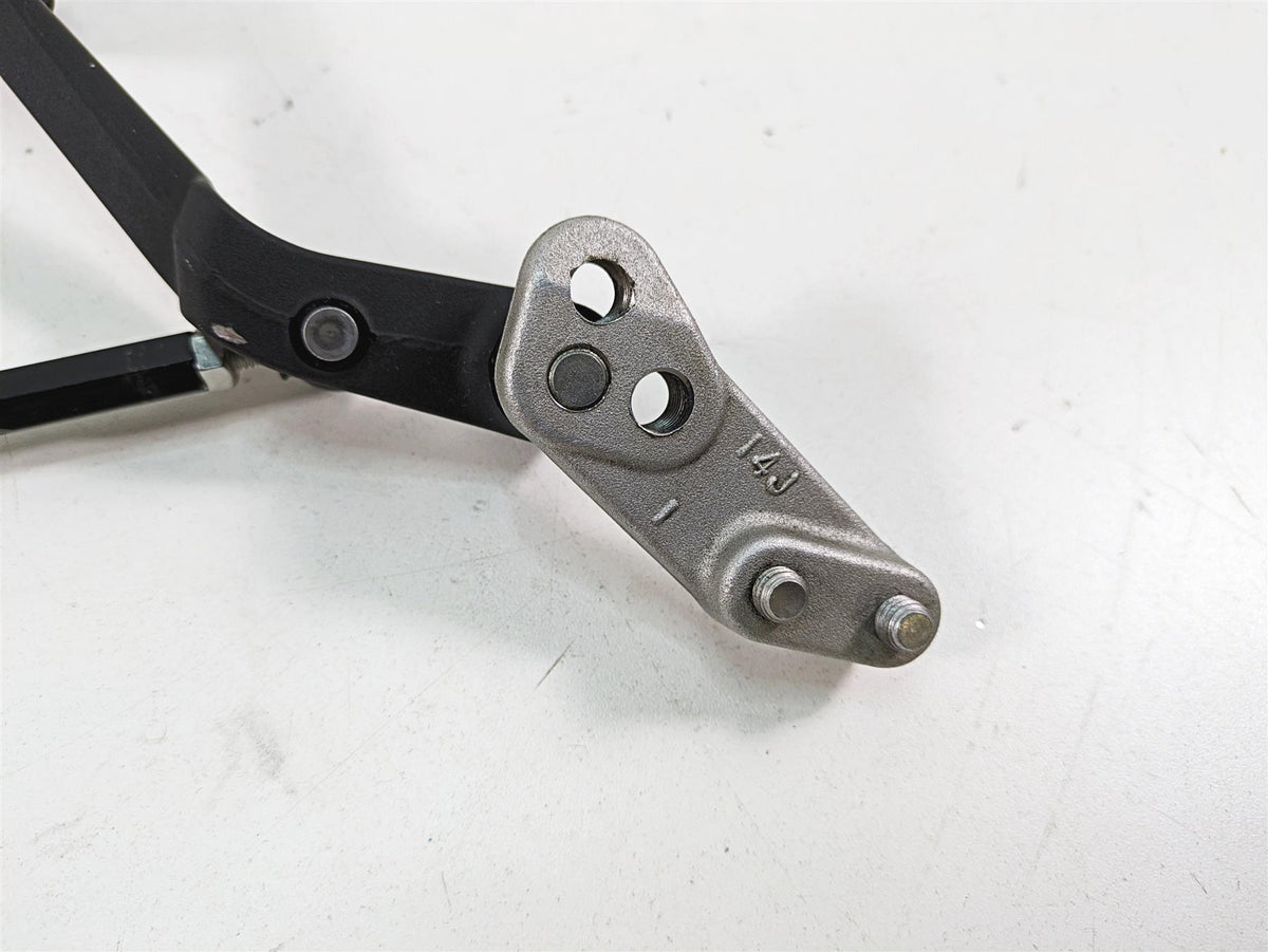 2022 Suzuki GSXR 750 Gear Selector Shifter Pedal & Rod Set 25600-14J10 {{ shop.shopifyCountryName }} - Mototech271