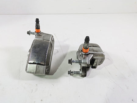 2017 Harley Touring FLHTKSE CVO E-Glide Front Brake Caliper Set 42938-08 {{ shop.shopifyCountryName }} - Mototech271