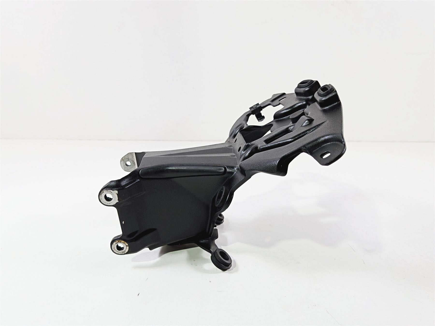 2019 Triumph Speed Triple RS 1050 Front Subframe Stay Carrier T2702886 {{ shop.shopifyCountryName }} - Mototech271