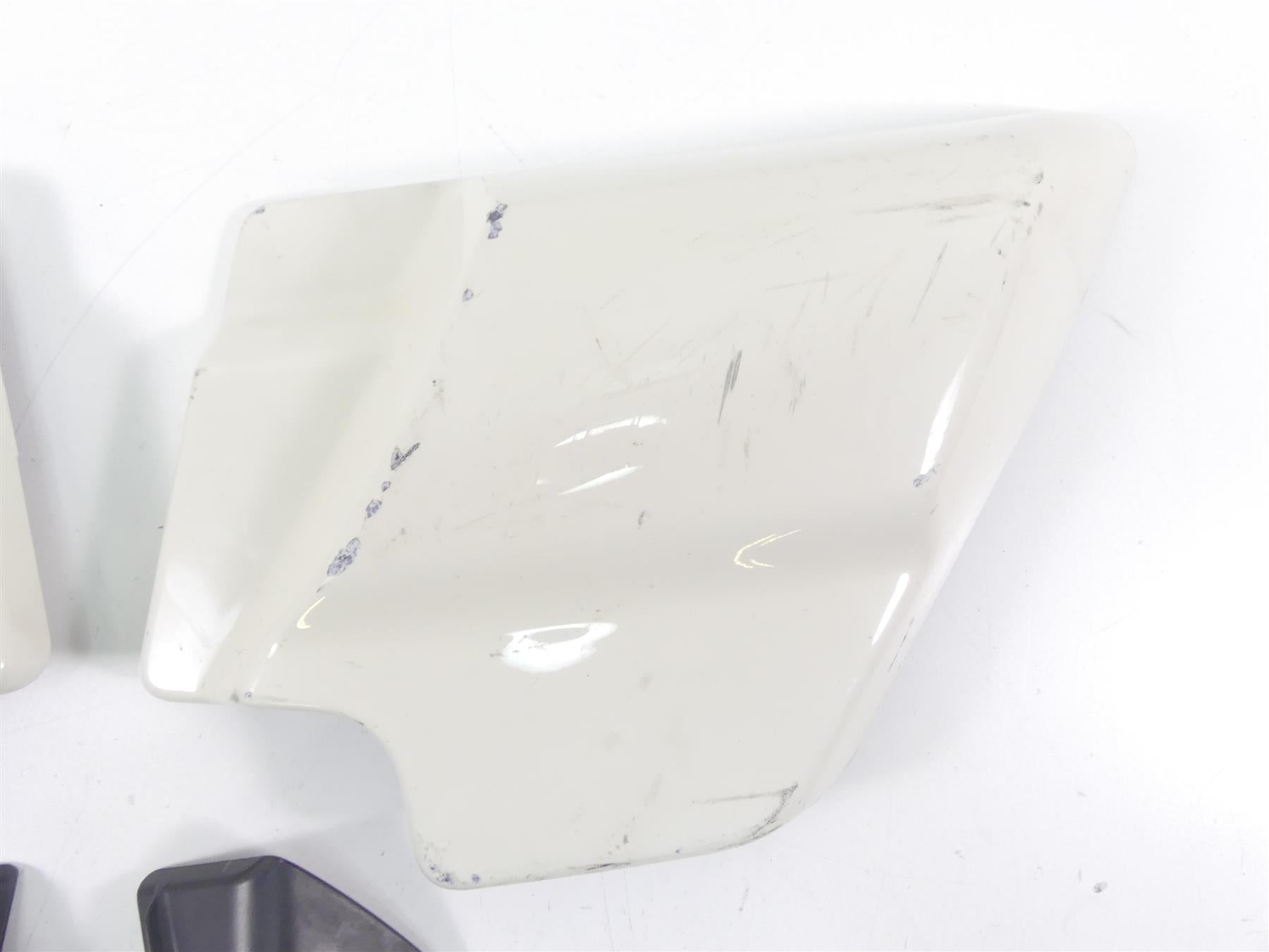 2013 Harley Touring FLHTP Electra Glide Side Cover Fairing Set - Read 66048-09 {{ shop.shopifyCountryName }} - Mototech271