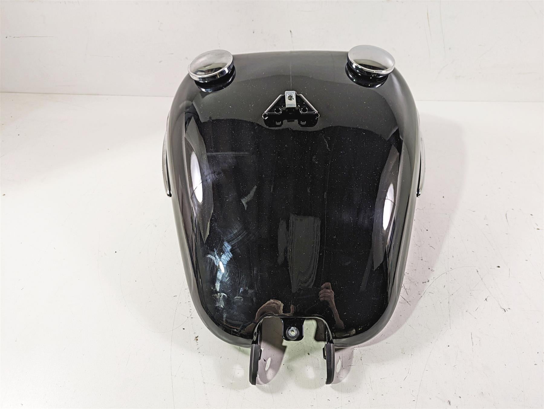 2019 Harley FLHCS Softail Heritage Fuel Gas Petrol Tank - Dented 61000674 {{ shop.shopifyCountryName }} - Mototech271