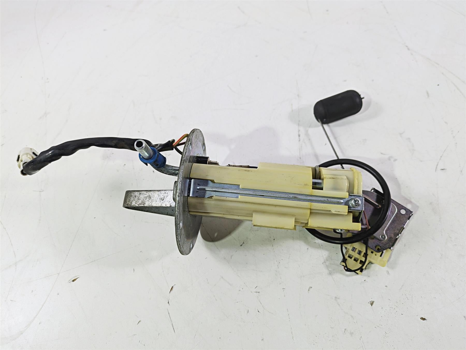 2008 Suzuki GSXR600 Fuel Gas Petrol Pump Mitsubishi 14K Tested 15100-37H00 {{ shop.shopifyCountryName }} - Mototech271